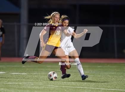Thumbnail 3 in Holy Family @ Windsor (CHSAA 4A Quarterfinals) photogallery.