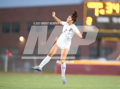 Thumbnail 2 in Holy Family @ Windsor (CHSAA 4A Quarterfinals) photogallery.