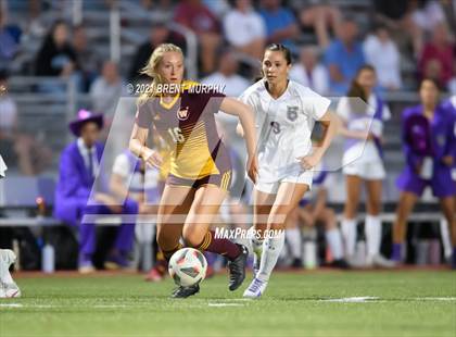 Thumbnail 3 in Holy Family @ Windsor (CHSAA 4A Quarterfinals) photogallery.