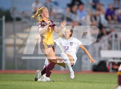 Thumbnail 3 in Holy Family @ Windsor (CHSAA 4A Quarterfinals) photogallery.