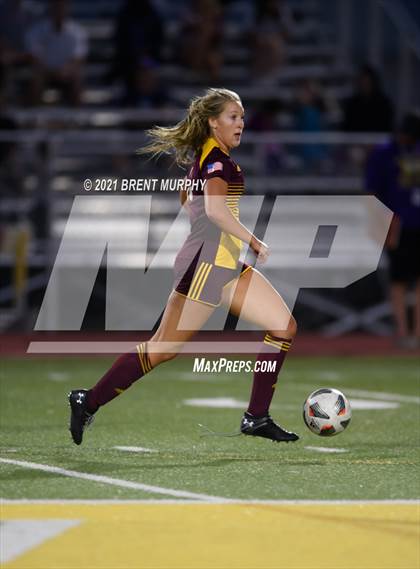 Thumbnail 3 in Holy Family @ Windsor (CHSAA 4A Quarterfinals) photogallery.