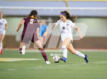 Thumbnail 2 in Holy Family @ Windsor (CHSAA 4A Quarterfinals) photogallery.