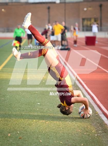 Thumbnail 1 in Holy Family @ Windsor (CHSAA 4A Quarterfinals) photogallery.