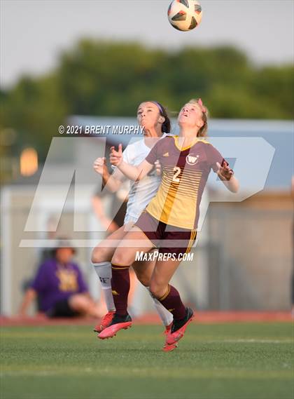 Thumbnail 3 in Holy Family @ Windsor (CHSAA 4A Quarterfinals) photogallery.
