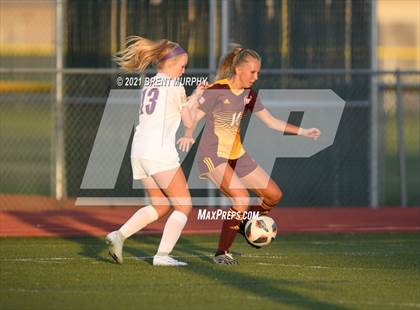 Thumbnail 1 in Holy Family @ Windsor (CHSAA 4A Quarterfinals) photogallery.