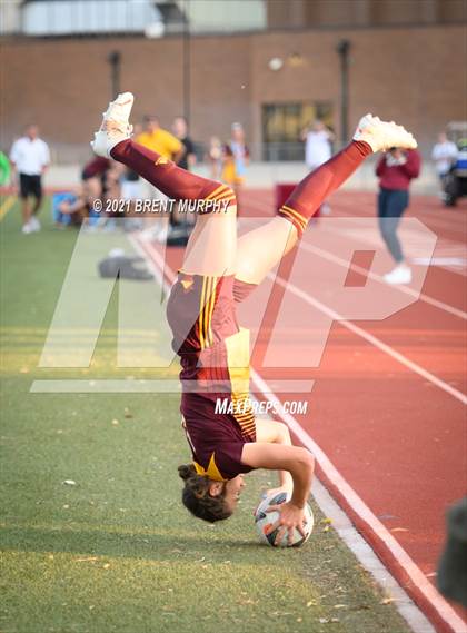 Thumbnail 3 in Holy Family @ Windsor (CHSAA 4A Quarterfinals) photogallery.