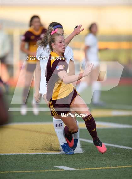 Thumbnail 2 in Holy Family @ Windsor (CHSAA 4A Quarterfinals) photogallery.