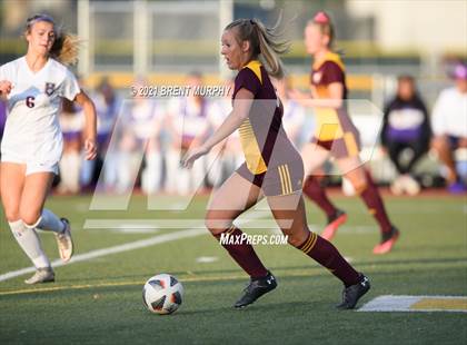 Thumbnail 2 in Holy Family @ Windsor (CHSAA 4A Quarterfinals) photogallery.