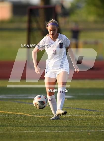 Thumbnail 2 in Holy Family @ Windsor (CHSAA 4A Quarterfinals) photogallery.