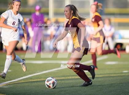 Thumbnail 3 in Holy Family @ Windsor (CHSAA 4A Quarterfinals) photogallery.