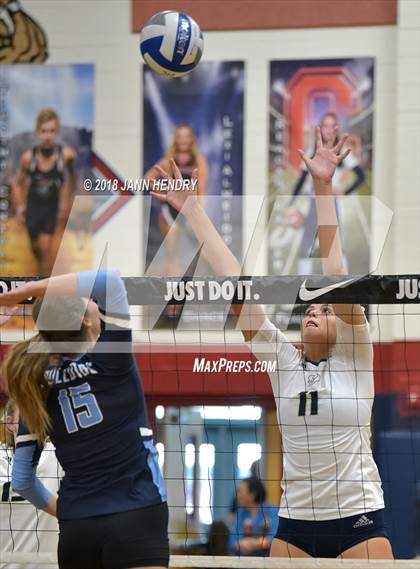 Thumbnail 2 in La Costa Canyon vs. Centennial (Durango Fall Classic) photogallery.