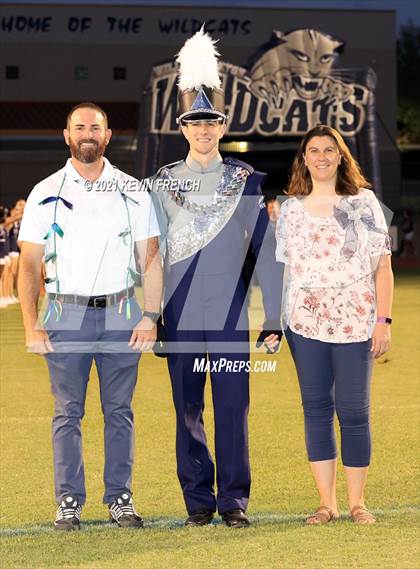Thumbnail 2 in Willow Canyon Senior Night photogallery.