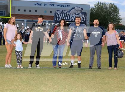 Thumbnail 2 in Willow Canyon Senior Night photogallery.