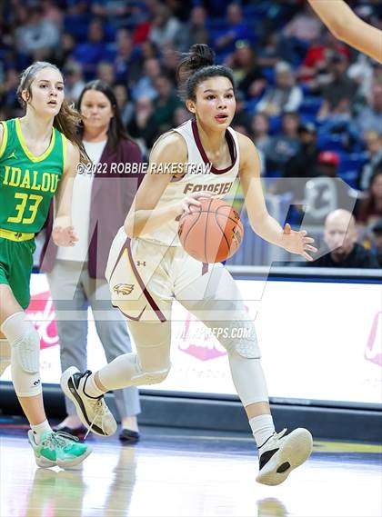 Thumbnail 3 in Fairfield vs. Idalou (UIL 3A State Semifinal) photogallery.
