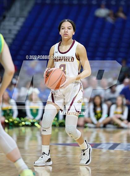 Thumbnail 3 in Fairfield vs. Idalou (UIL 3A State Semifinal) photogallery.