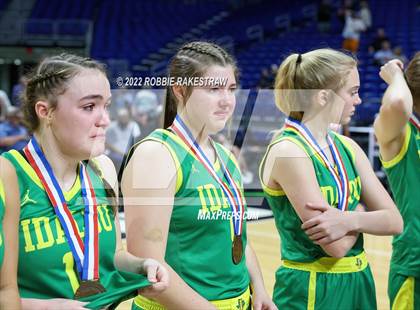Thumbnail 2 in Fairfield vs. Idalou (UIL 3A State Semifinal) photogallery.