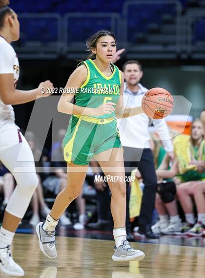 Thumbnail 1 in Fairfield vs. Idalou (UIL 3A State Semifinal) photogallery.