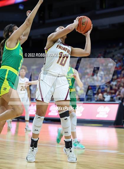 Thumbnail 3 in Fairfield vs. Idalou (UIL 3A State Semifinal) photogallery.