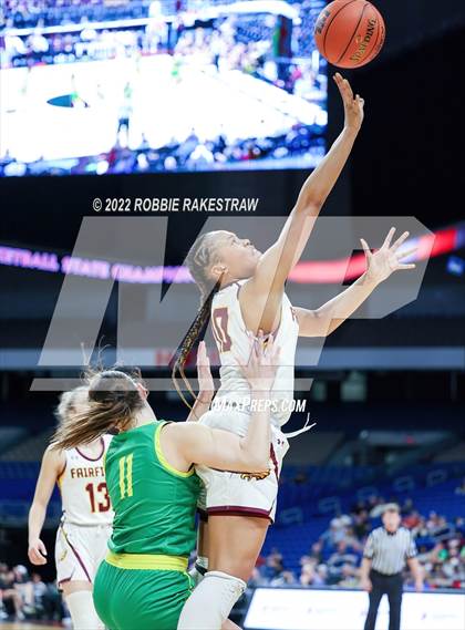 Thumbnail 3 in Fairfield vs. Idalou (UIL 3A State Semifinal) photogallery.