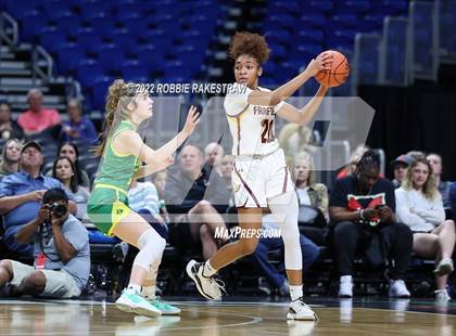 Thumbnail 3 in Fairfield vs. Idalou (UIL 3A State Semifinal) photogallery.