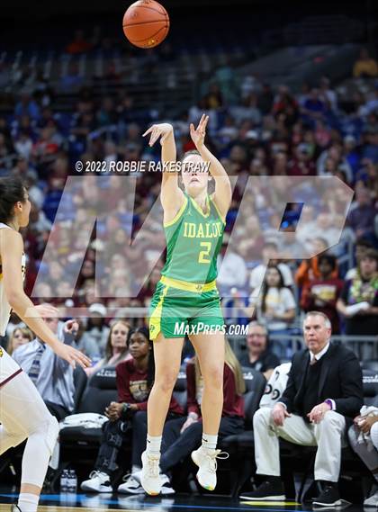 Thumbnail 2 in Fairfield vs. Idalou (UIL 3A State Semifinal) photogallery.