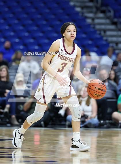 Thumbnail 2 in Fairfield vs. Idalou (UIL 3A State Semifinal) photogallery.