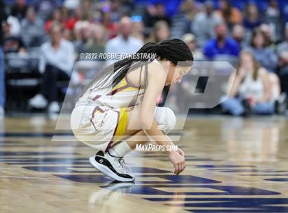 Thumbnail 2 in Fairfield vs. Idalou (UIL 3A State Semifinal) photogallery.