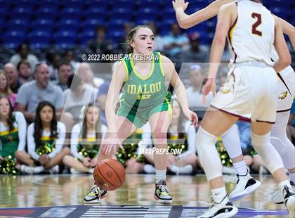 Thumbnail 2 in Fairfield vs. Idalou (UIL 3A State Semifinal) photogallery.