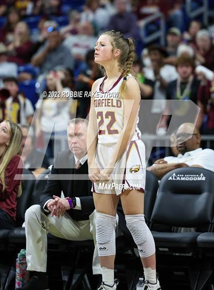 Thumbnail 2 in Fairfield vs. Idalou (UIL 3A State Semifinal) photogallery.