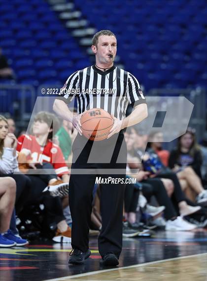 Thumbnail 1 in Fairfield vs. Idalou (UIL 3A State Semifinal) photogallery.