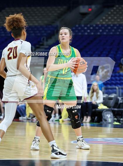 Thumbnail 3 in Fairfield vs. Idalou (UIL 3A State Semifinal) photogallery.