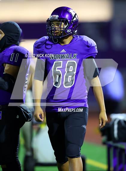 Thumbnail 2 in Bellflower vs. Norwalk photogallery.