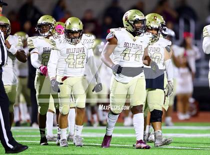 Thumbnail 3 in Bellflower vs. Norwalk photogallery.