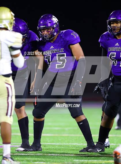 Thumbnail 1 in Bellflower vs. Norwalk photogallery.