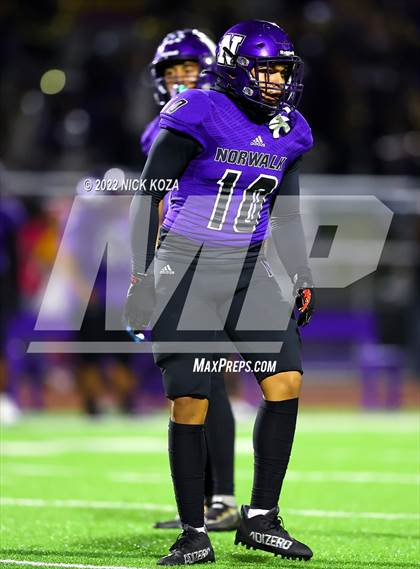 Thumbnail 3 in Bellflower vs. Norwalk photogallery.
