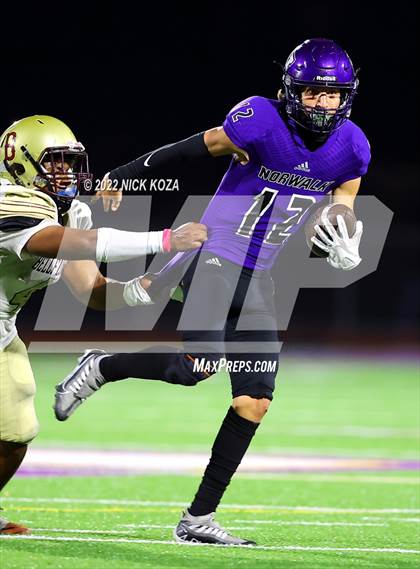 Thumbnail 1 in Bellflower vs. Norwalk photogallery.