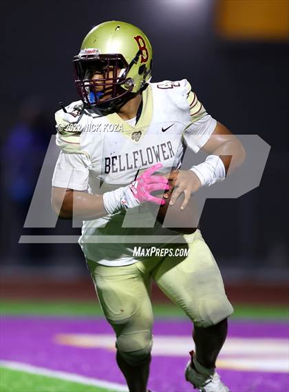 Thumbnail 3 in Bellflower vs. Norwalk photogallery.