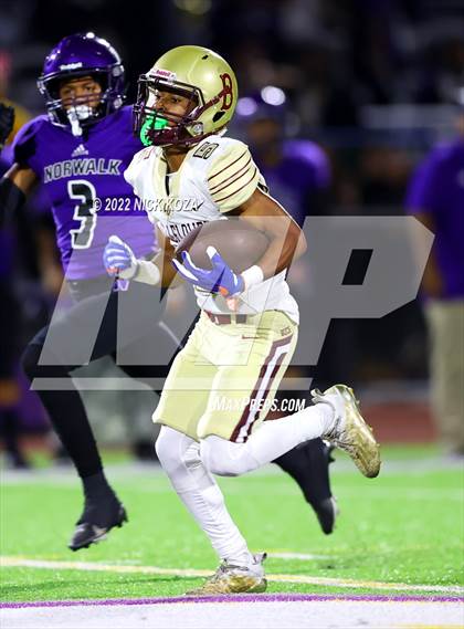 Thumbnail 1 in Bellflower vs. Norwalk photogallery.