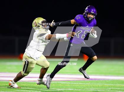 Thumbnail 2 in Bellflower vs. Norwalk photogallery.