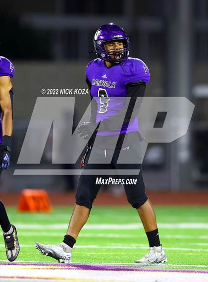 Thumbnail 2 in Bellflower vs. Norwalk photogallery.