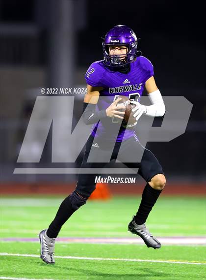 Thumbnail 2 in Bellflower vs. Norwalk photogallery.