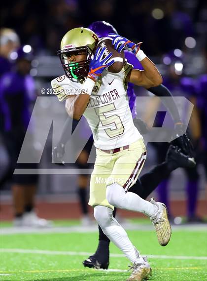 Thumbnail 2 in Bellflower vs. Norwalk photogallery.