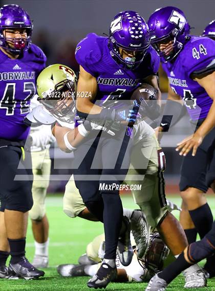 Thumbnail 2 in Bellflower vs. Norwalk photogallery.