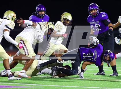 Thumbnail 3 in Bellflower vs. Norwalk photogallery.