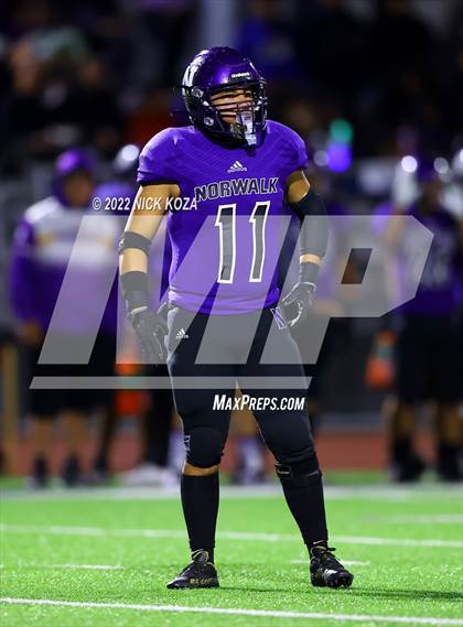 Thumbnail 2 in Bellflower vs. Norwalk photogallery.