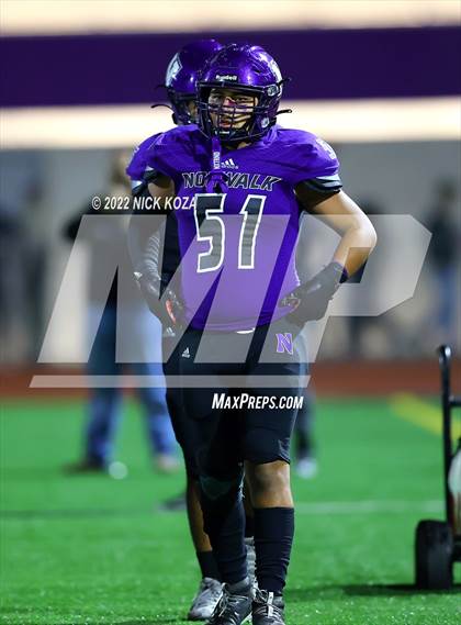 Thumbnail 1 in Bellflower vs. Norwalk photogallery.