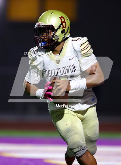 Thumbnail 1 in Bellflower vs. Norwalk photogallery.
