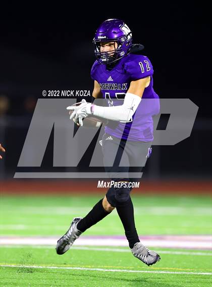 Thumbnail 1 in Bellflower vs. Norwalk photogallery.