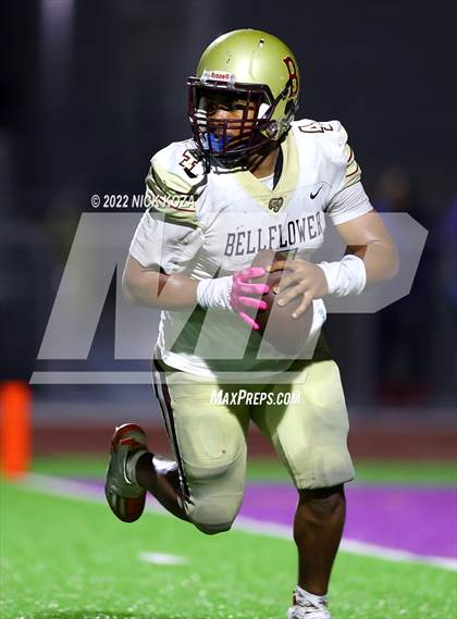 Thumbnail 1 in Bellflower vs. Norwalk photogallery.