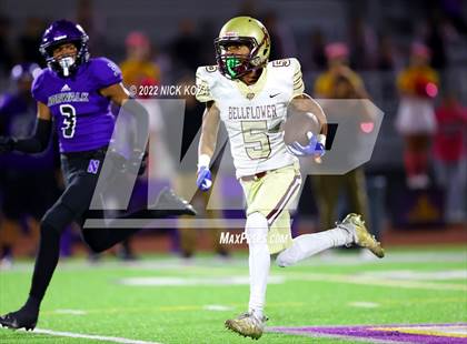 Thumbnail 2 in Bellflower vs. Norwalk photogallery.